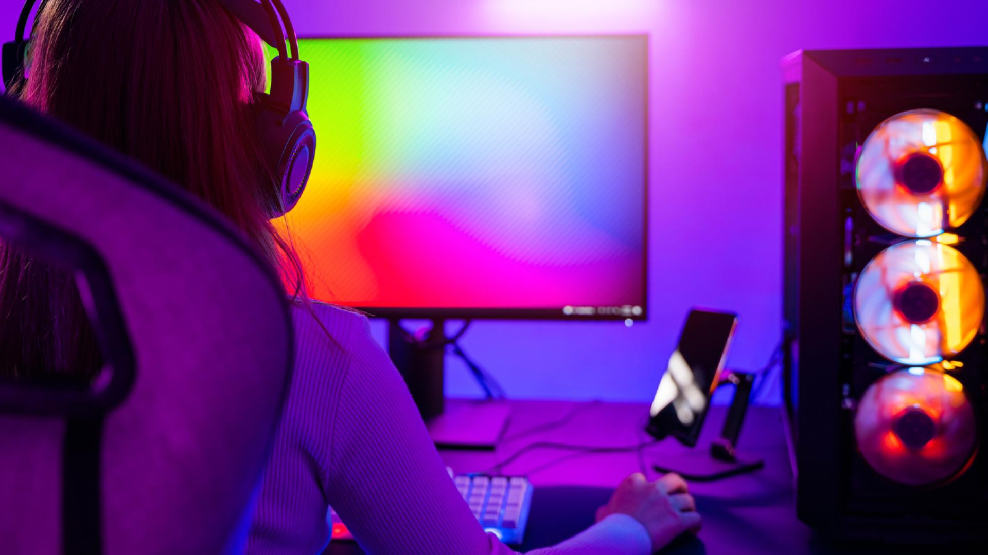 Écran pc gamer vs classique : les avantages qui changent tout !