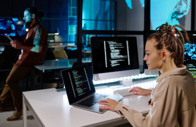 Code et programmation : entre pouvoir et contrôle