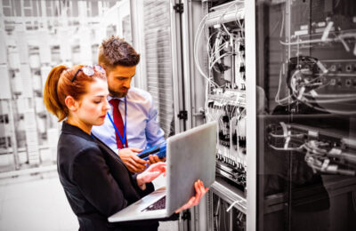 Comment externaliser la gestion de votre parc informatique pour gagner en efficacité ?